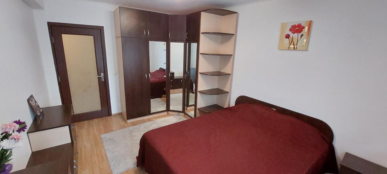 Apartament Cu 3 Camere Cluj-Napoca Exteriör bild